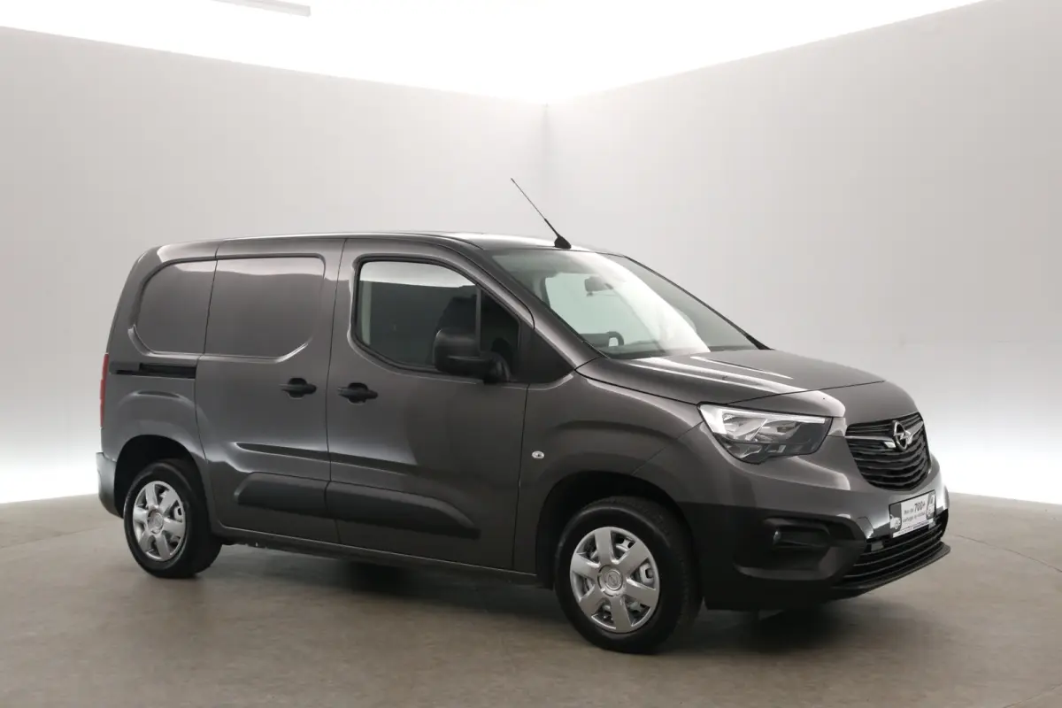 1.5D 102pk | Marge | 3 Zits | Airco | Cruise | Camera | Carplay | Trekhaak | Parkeersens.