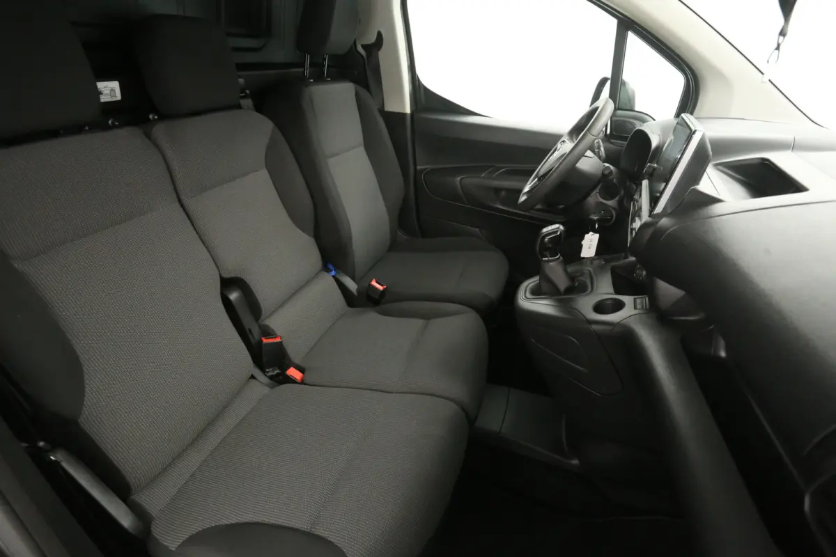1.5D 102pk | Marge | 3 Zits | Airco | Cruise | Camera | Carplay | Trekhaak | Parkeersens.