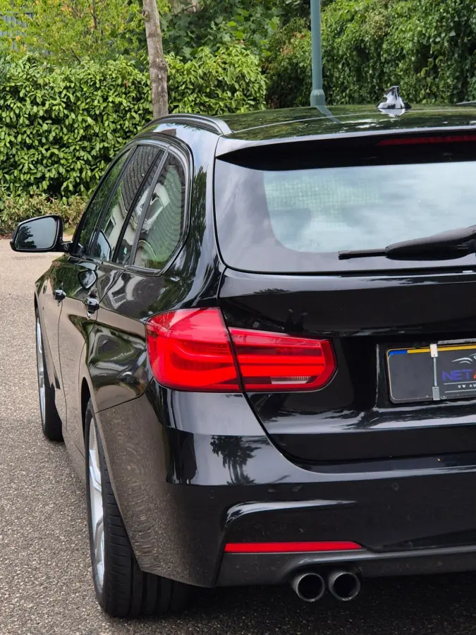 320i High Ex M Sport Touring Apple CarPlay 18inch Velgen NAP NL 100% Onderhouden 2e eigenaar