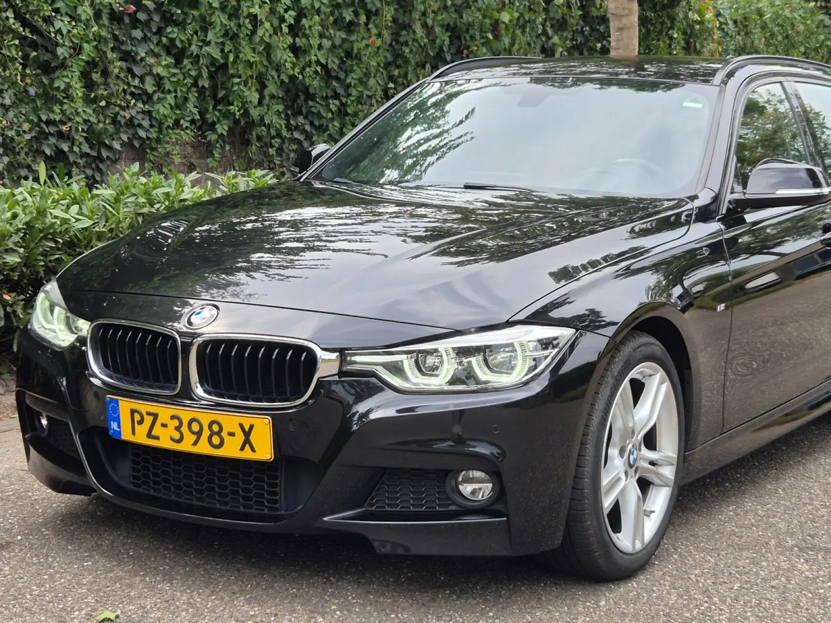 320i High Ex M Sport Touring Apple CarPlay 18inch Velgen NAP NL 100% Onderhouden 2e eigenaar