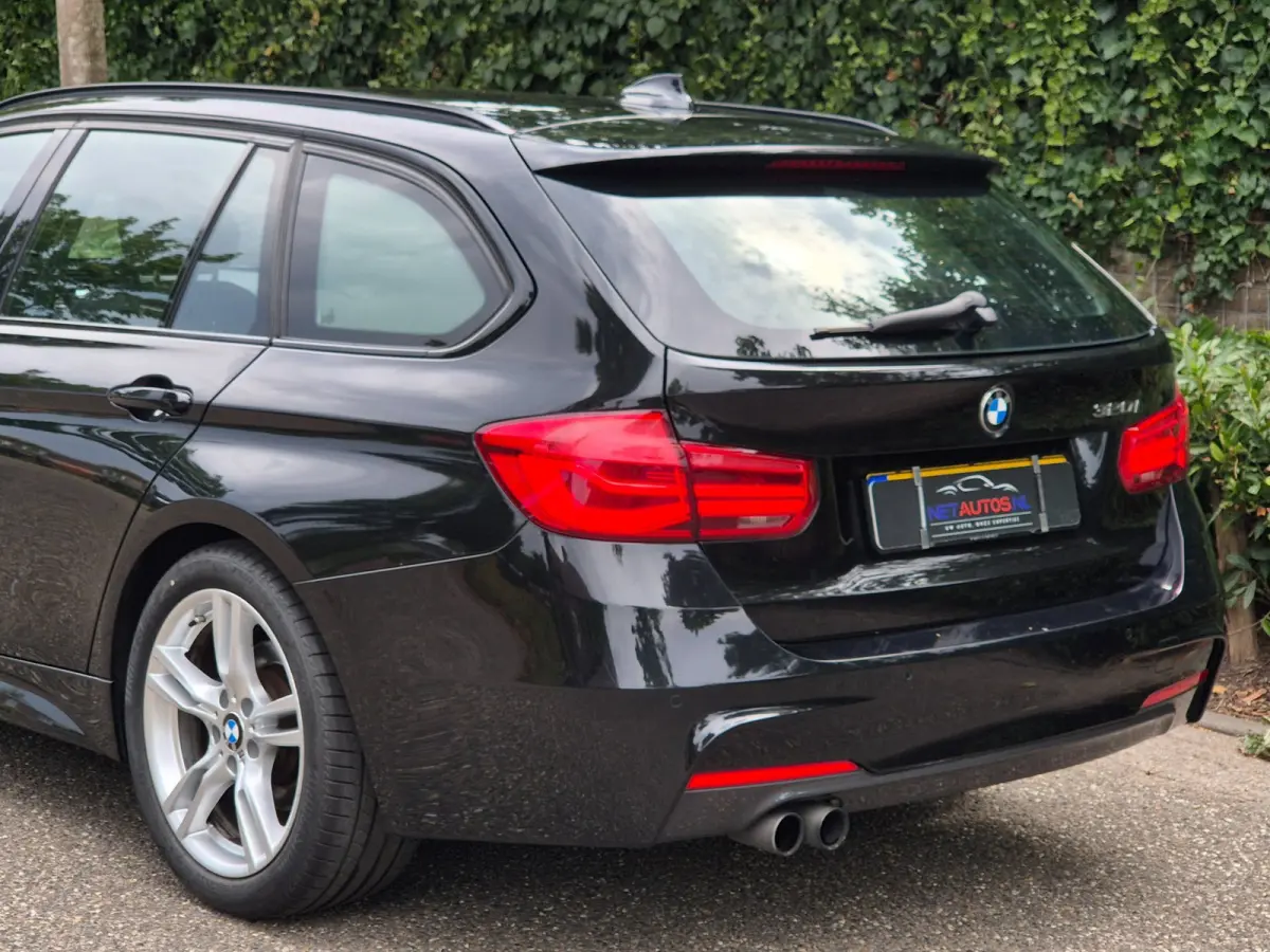 320i High Ex M Sport Touring Apple CarPlay 18inch Velgen NAP NL 100% Onderhouden 2e eigenaar