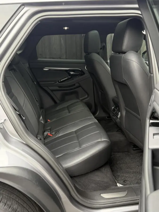 1.5 P300e AWD R-Dynamic HSE