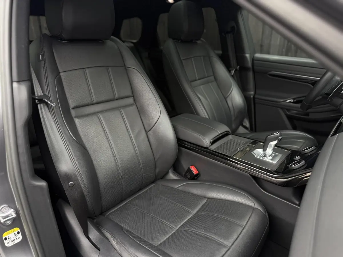 1.5 P300e AWD R-Dynamic HSE