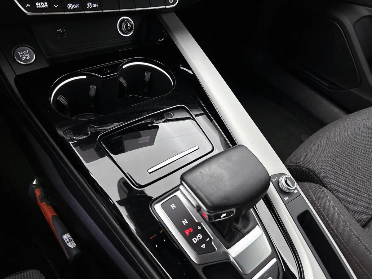 35 TFSI Launch edition Business 150 PK | Automaat | Navigatie | Cruise Control | Parkeersensoren | Audi smartphone interface | Lichtmetalen velgen |