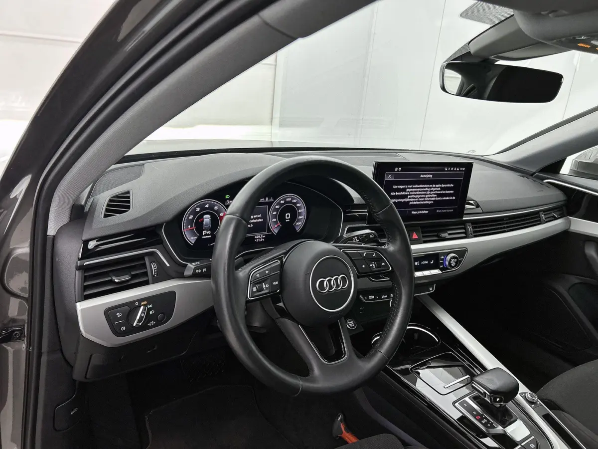 35 TFSI Launch edition Business 150 PK | Automaat | Navigatie | Cruise Control | Parkeersensoren | Audi smartphone interface | Lichtmetalen velgen |