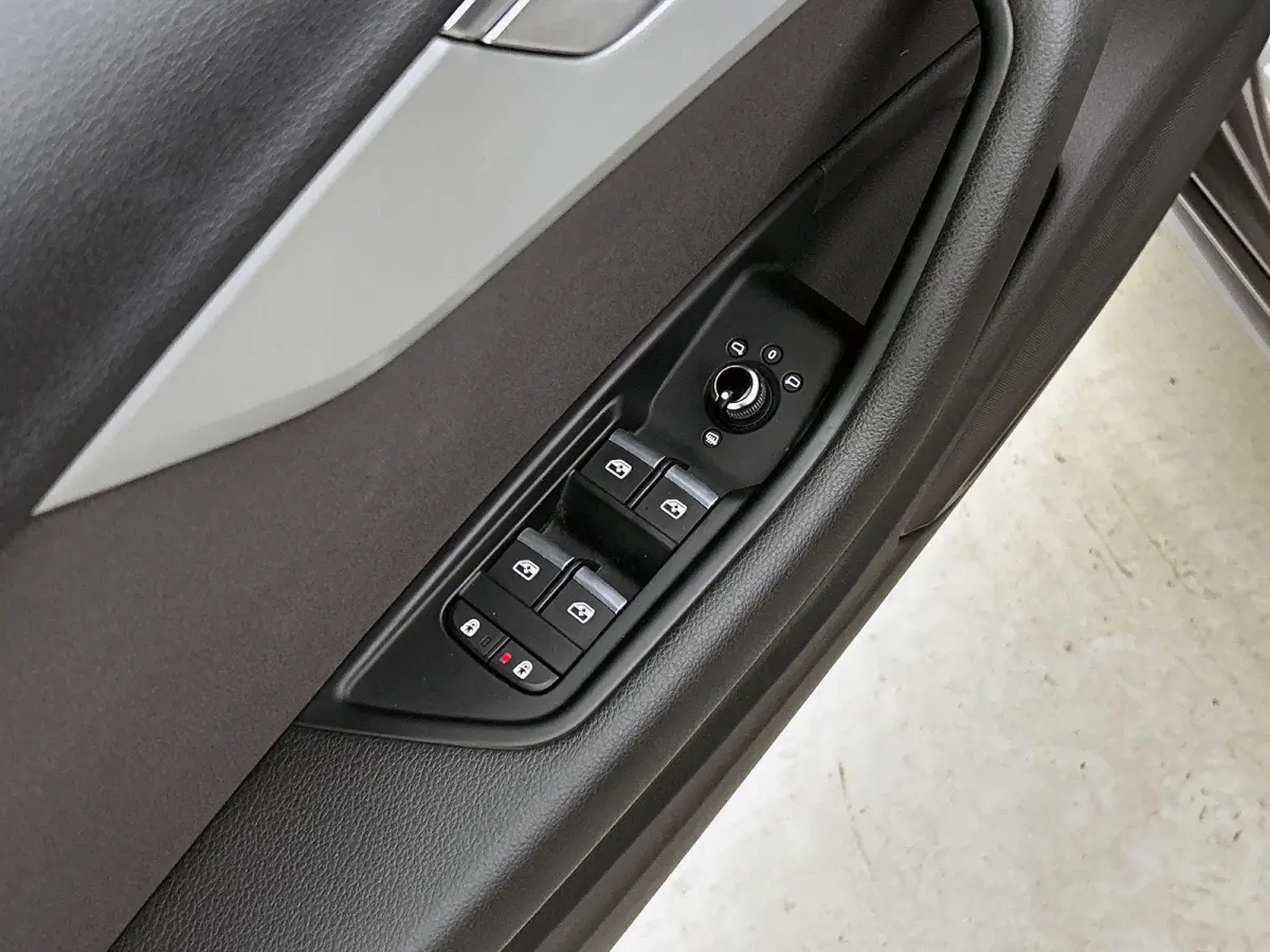 35 TFSI Launch edition Business 150 PK | Automaat | Navigatie | Cruise Control | Parkeersensoren | Audi smartphone interface | Lichtmetalen velgen |