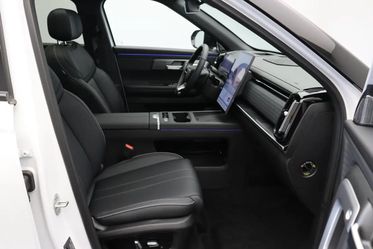 1.5 TGDI SHS-P Exclusive | Exclusive | Schuif\kantel dak | Lederen bekleding | Elektrische stoelen | Stoelverwarming en koeling | Led |
