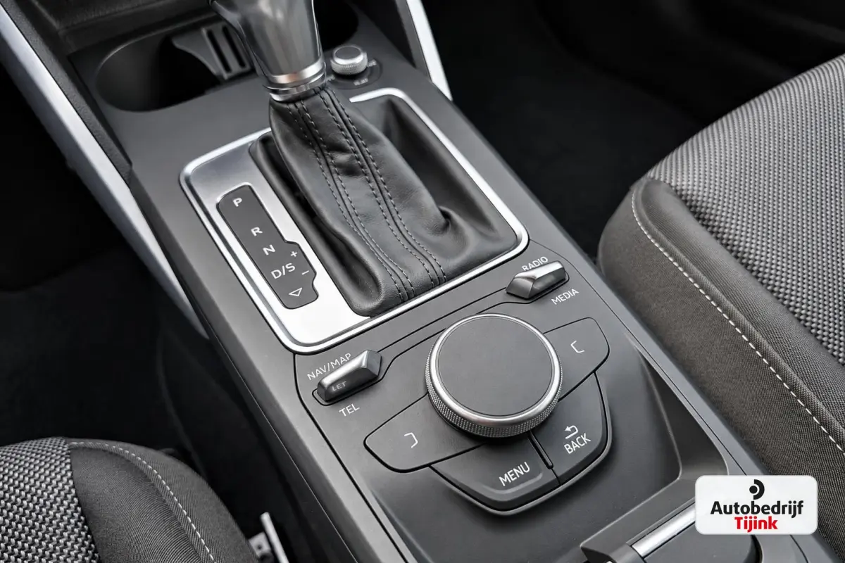 1.0 TFSI Sport Pro Line S | Automaat | LED | Trekhaak | Stoelverwarming | PDC | Cruise | LMV 18" | Navi |