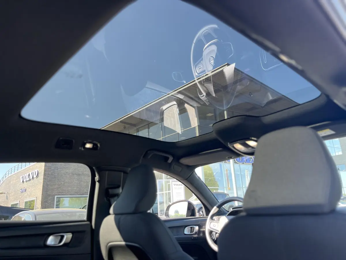 Single Motor Extended Range Plus Europa | Harman/Kardon | Memory Stoelen | 82 kWh | Getinte Ramen | Panoramadak |