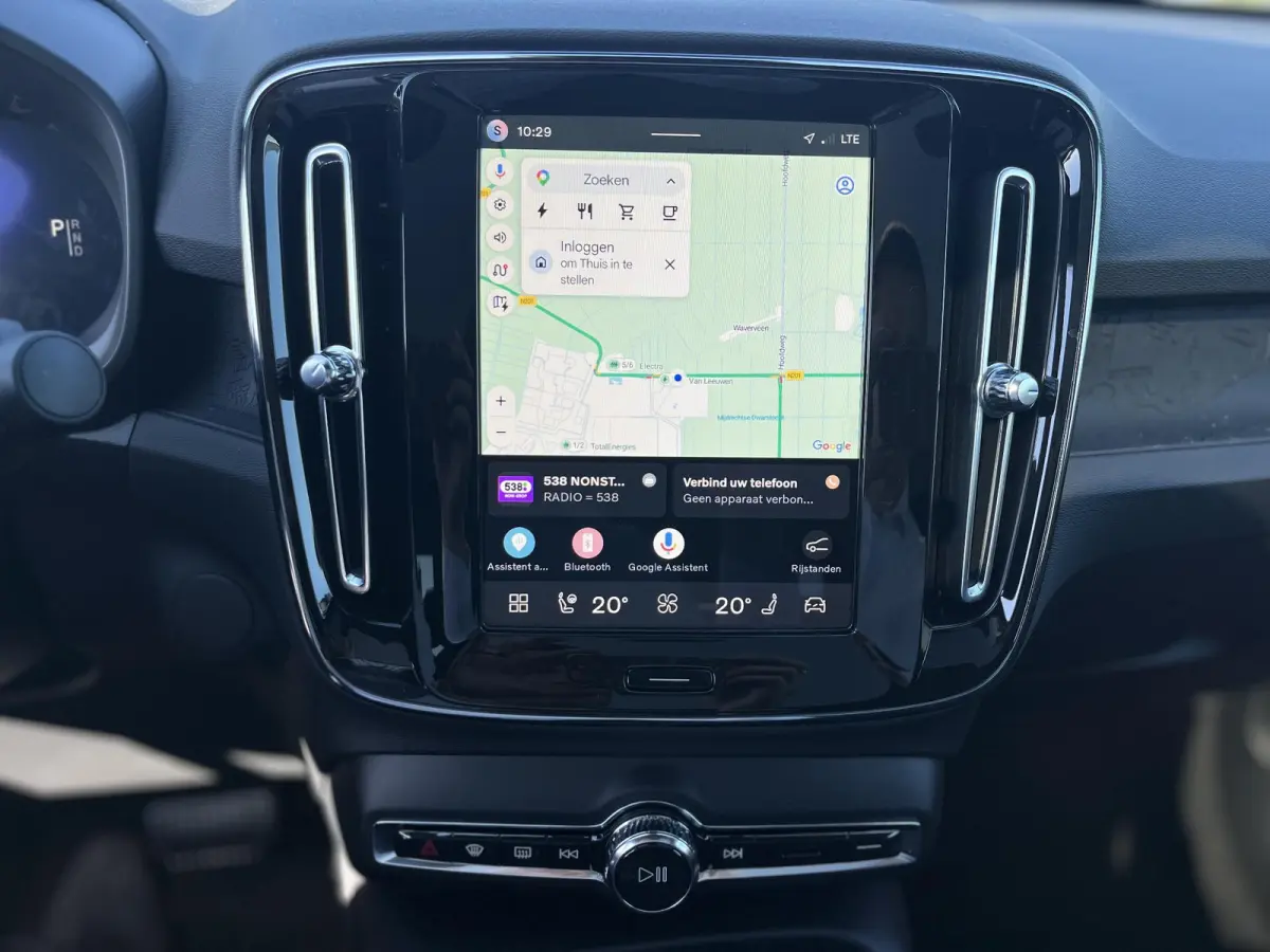 Single Motor Extended Range Plus Europa | Harman/Kardon | Memory Stoelen | 82 kWh | Getinte Ramen | Panoramadak |