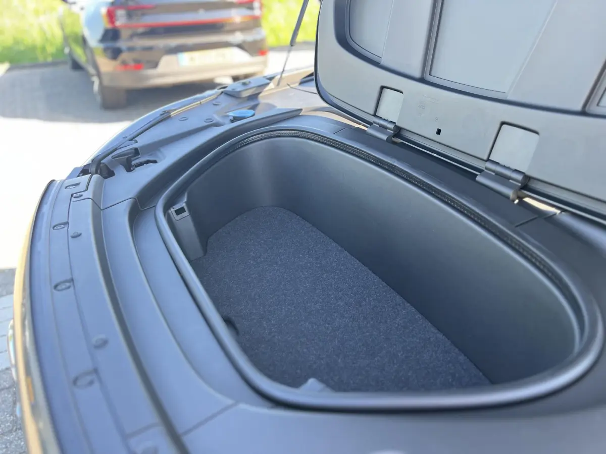 Single Motor Extended Range Plus Europa | Harman/Kardon | Memory Stoelen | 82 kWh | Getinte Ramen | Panoramadak |