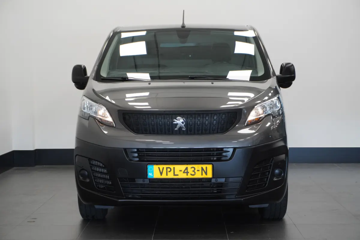 2.0 BlueHDI L2 145PK AUTOMAAT EURO 6 - Airco - PDC - Camera - €14.900,- Excl.