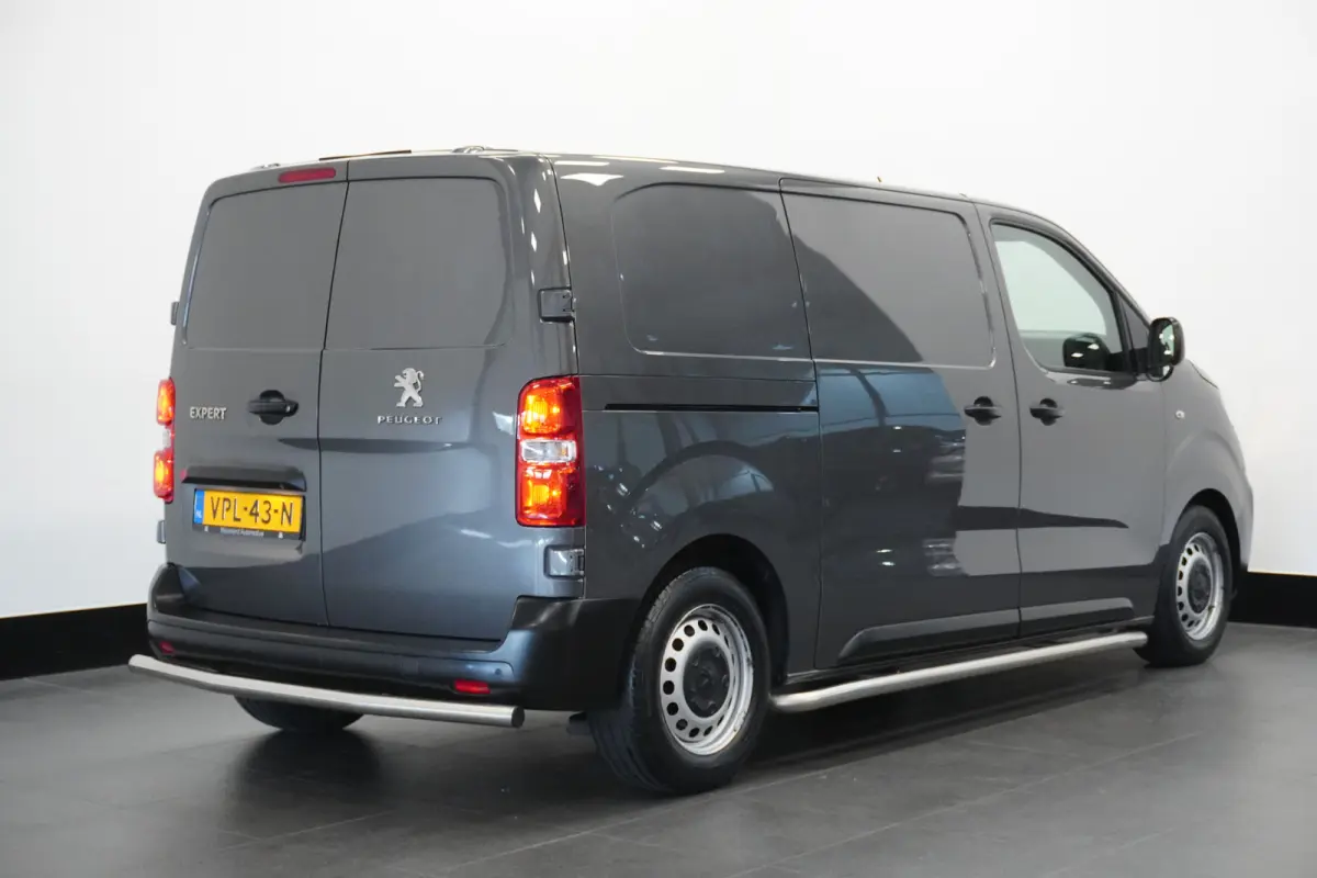 2.0 BlueHDI L2 145PK AUTOMAAT EURO 6 - Airco - PDC - Camera - €14.900,- Excl.