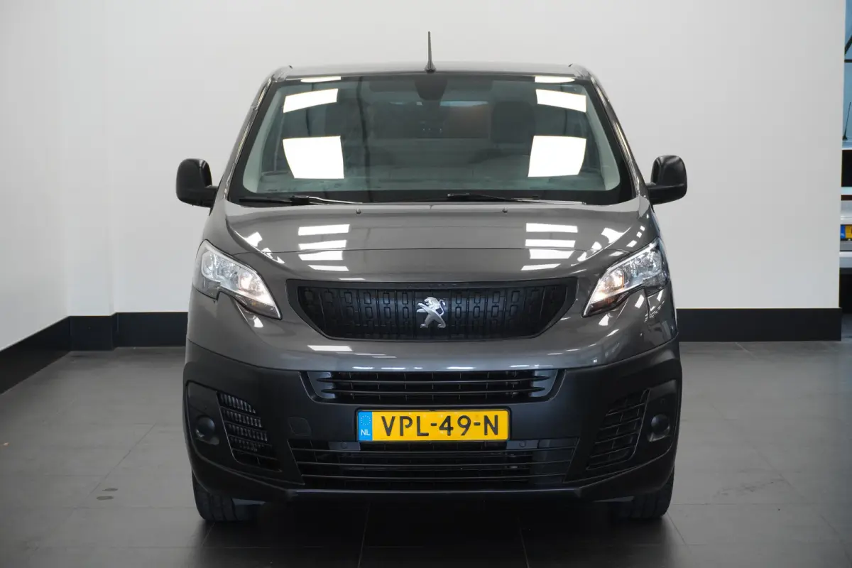 2.0 BlueHDI L2 145PK AUTOMAAT EURO 6 - Airco - PDC - Camera - €16.900,- Excl.