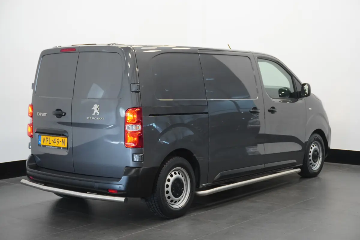 2.0 BlueHDI L2 145PK AUTOMAAT EURO 6 - Airco - PDC - Camera - €16.900,- Excl.