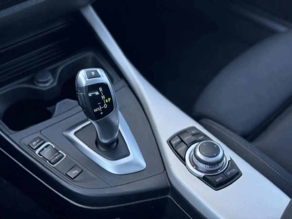 118i High Executive Sport-Schuifdak-LED-Automaat