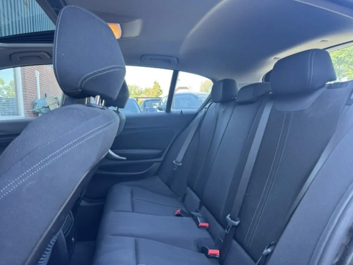 118i High Executive Sport-Schuifdak-LED-Automaat