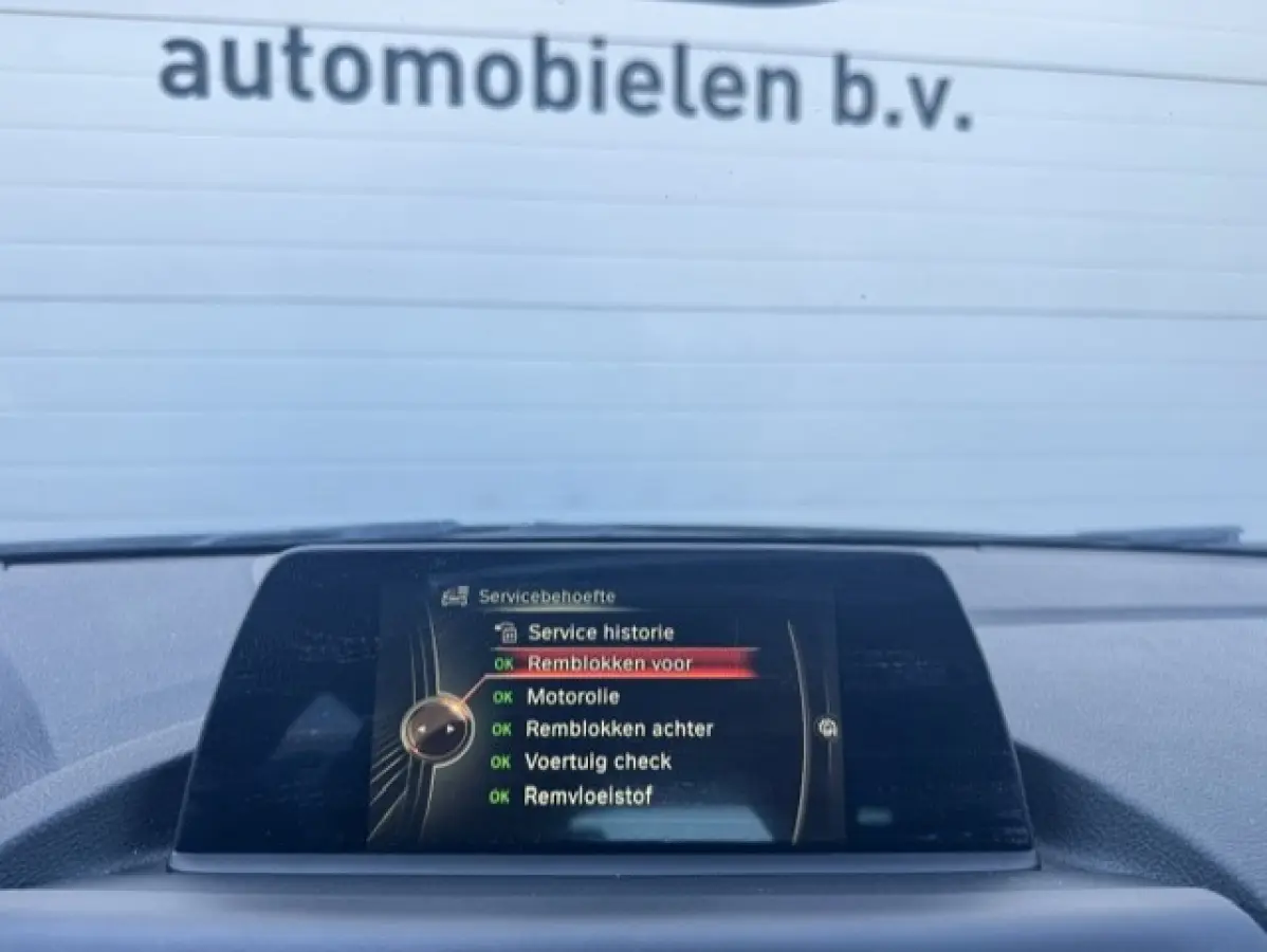 118i High Executive Sport-Schuifdak-LED-Automaat
