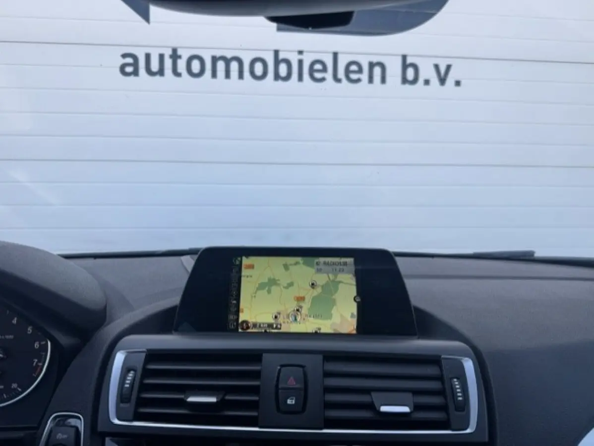 118i High Executive Sport-Schuifdak-LED-Automaat