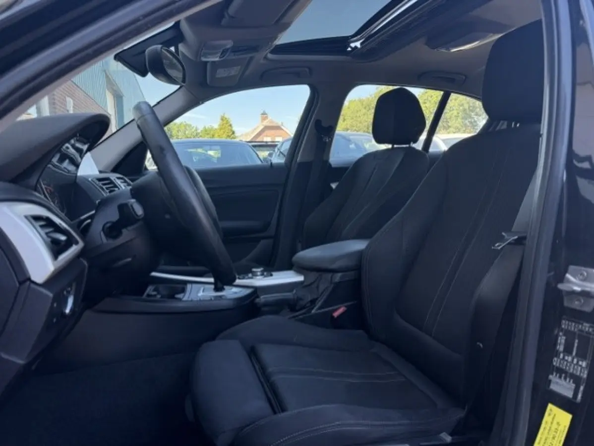 118i High Executive Sport-Schuifdak-LED-Automaat