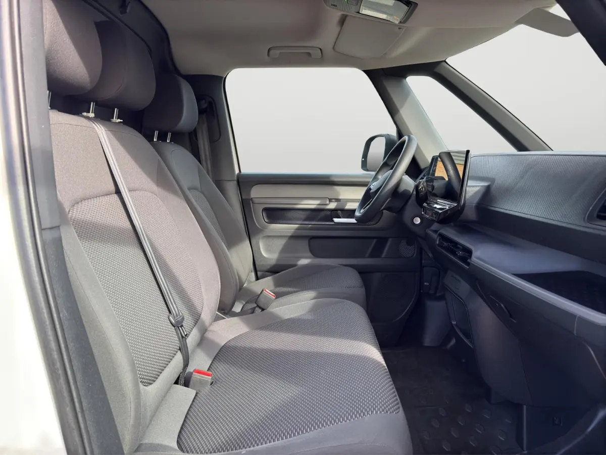 77 kWh | Led Matrix | Keyless | DAB | Achter Deuren |