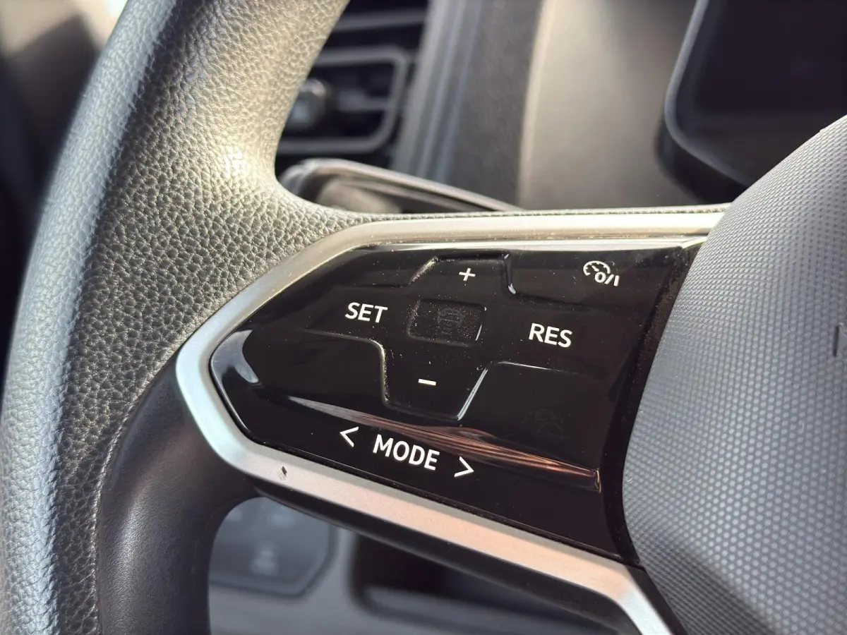 77 kWh | Led Matrix | Keyless | DAB | Achter Deuren |