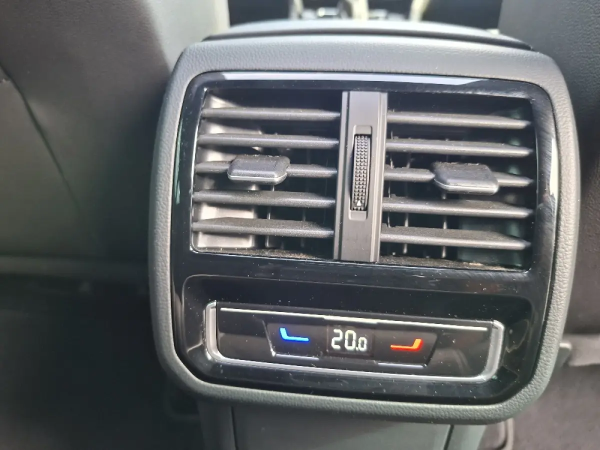 1.4 TSI PHEV GTE * Panoramadak * Elek. Achterklep * Navigatiesysteem * 18 Inch Velgen *