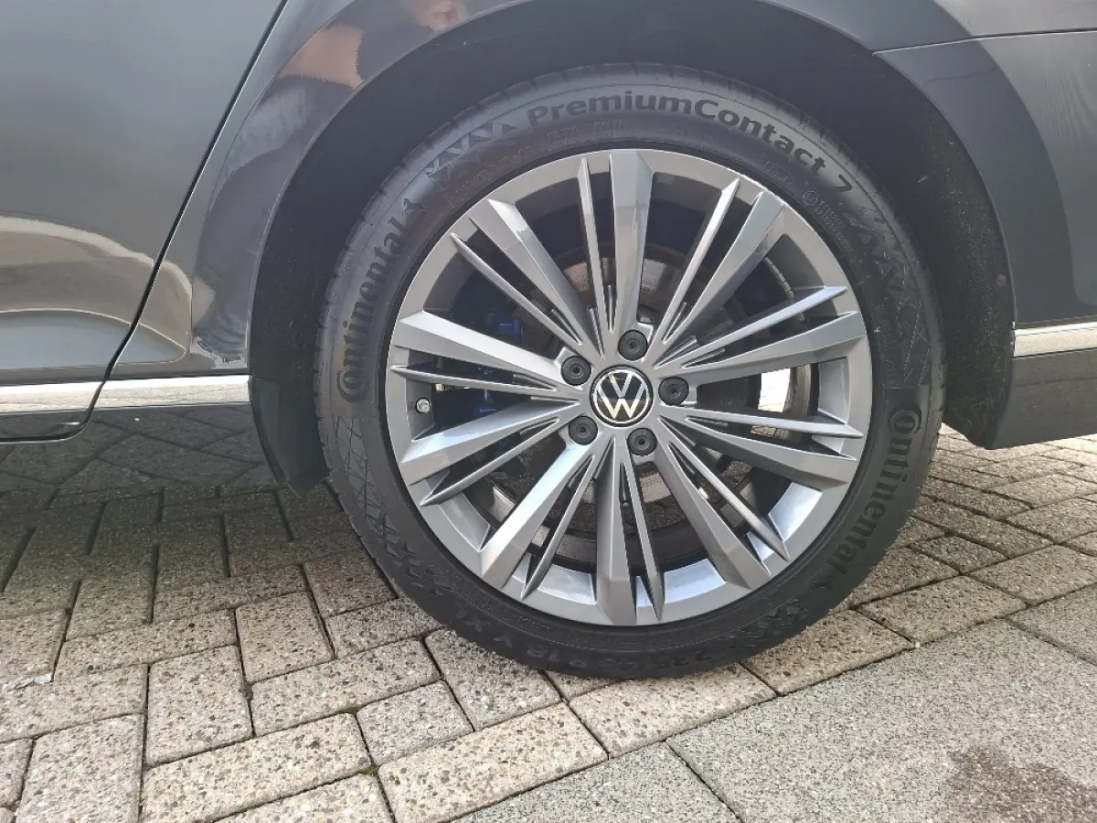 1.4 TSI PHEV GTE * Panoramadak * Elek. Achterklep * Navigatiesysteem * 18 Inch Velgen *