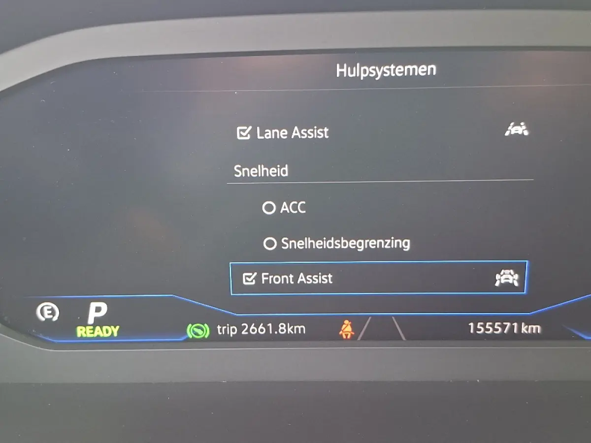 1.4 TSI PHEV GTE * Panoramadak * Elek. Achterklep * Navigatiesysteem * 18 Inch Velgen *
