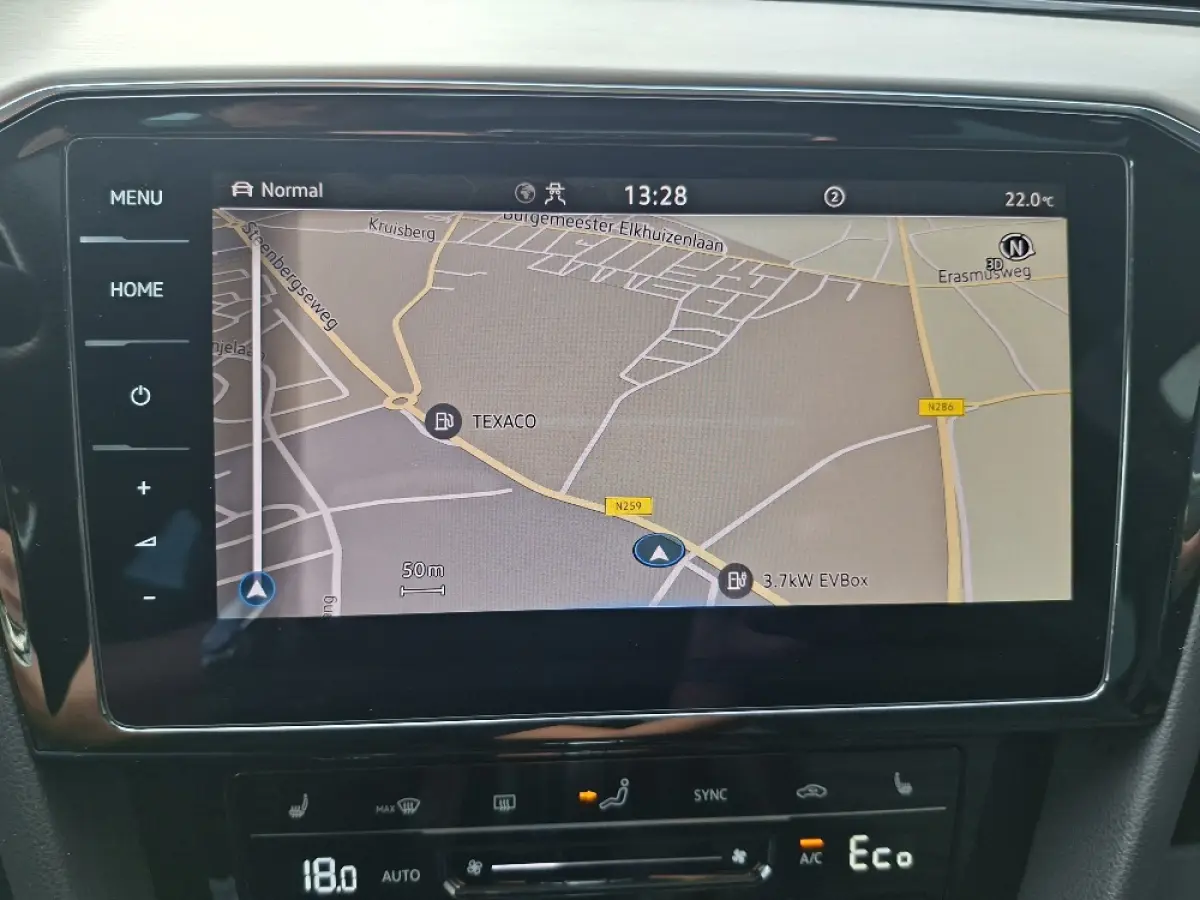 1.4 TSI PHEV GTE * Panoramadak * Elek. Achterklep * Navigatiesysteem * 18 Inch Velgen *