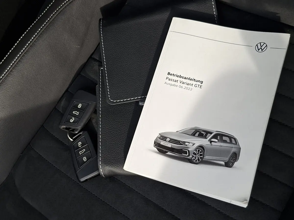 1.4 TSI PHEV GTE * Panoramadak * Elek. Achterklep * Navigatiesysteem * 18 Inch Velgen *