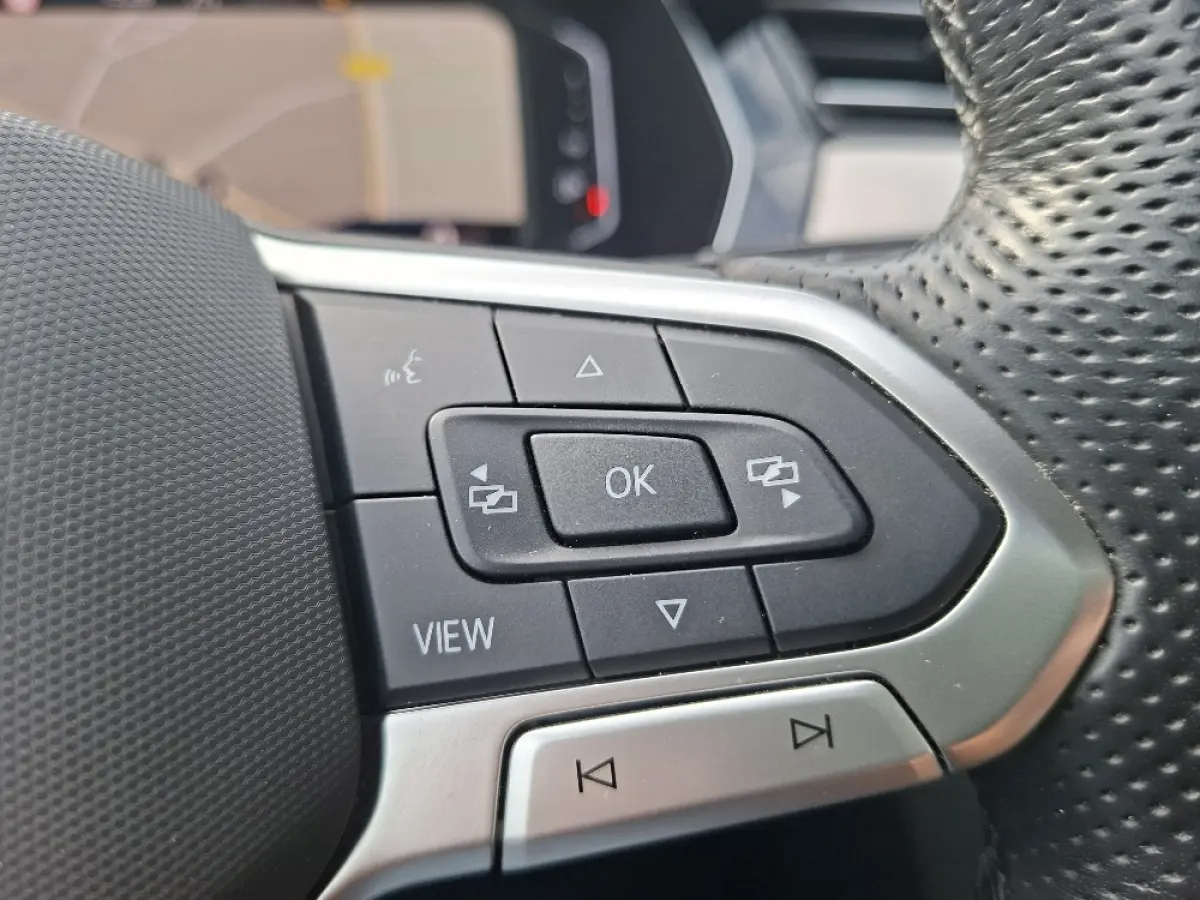 1.4 TSI PHEV GTE * Panoramadak * Elek. Achterklep * Navigatiesysteem * 18 Inch Velgen *