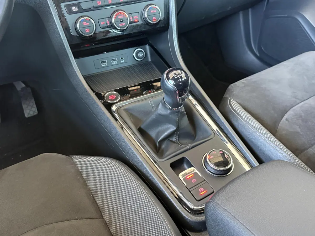 1.4 Style|CAMERA|ACC|CARPLAY|SFEERVERL|
