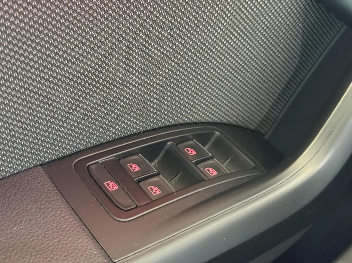 1.4 Style|CAMERA|ACC|CARPLAY|SFEERVERL|