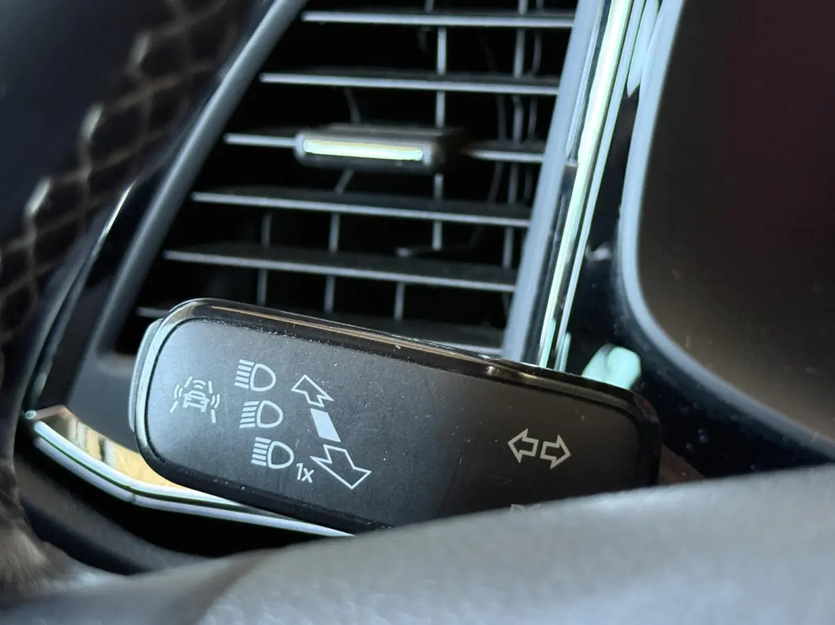 1.4 Style|CAMERA|ACC|CARPLAY|SFEERVERL|