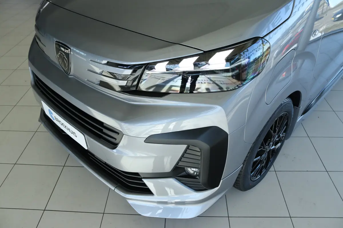 e-Expert STX Special Edition L3- electric 75 KWh | City pakket | Comfort Pakket | Driezitsbank achter zonder ISOFIX met twee neerklapbare armsteunen