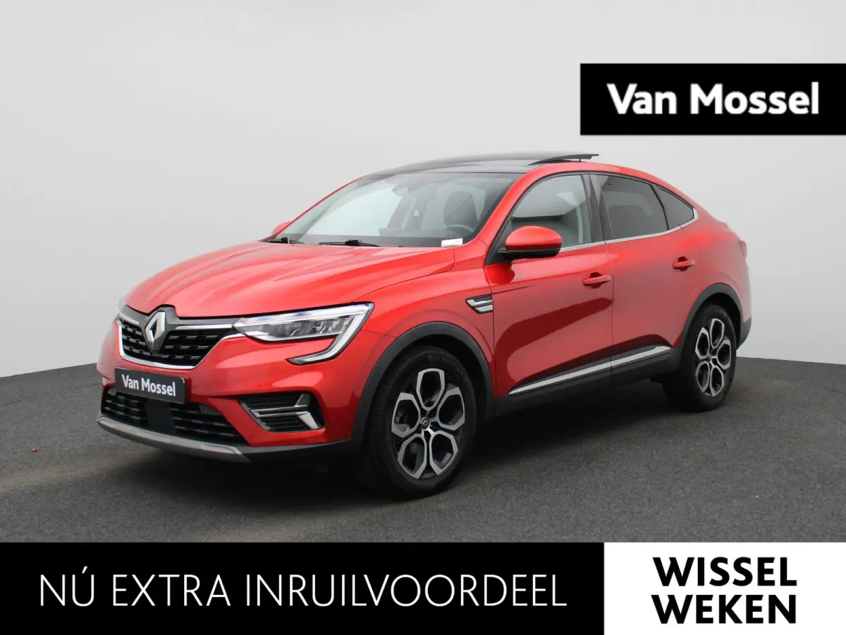 E-TECH Hybrid Techno | Automaat | Apple Carplay / Android Auto | Panoramadak | Achteruitrijcamera | Parkeersensoren |