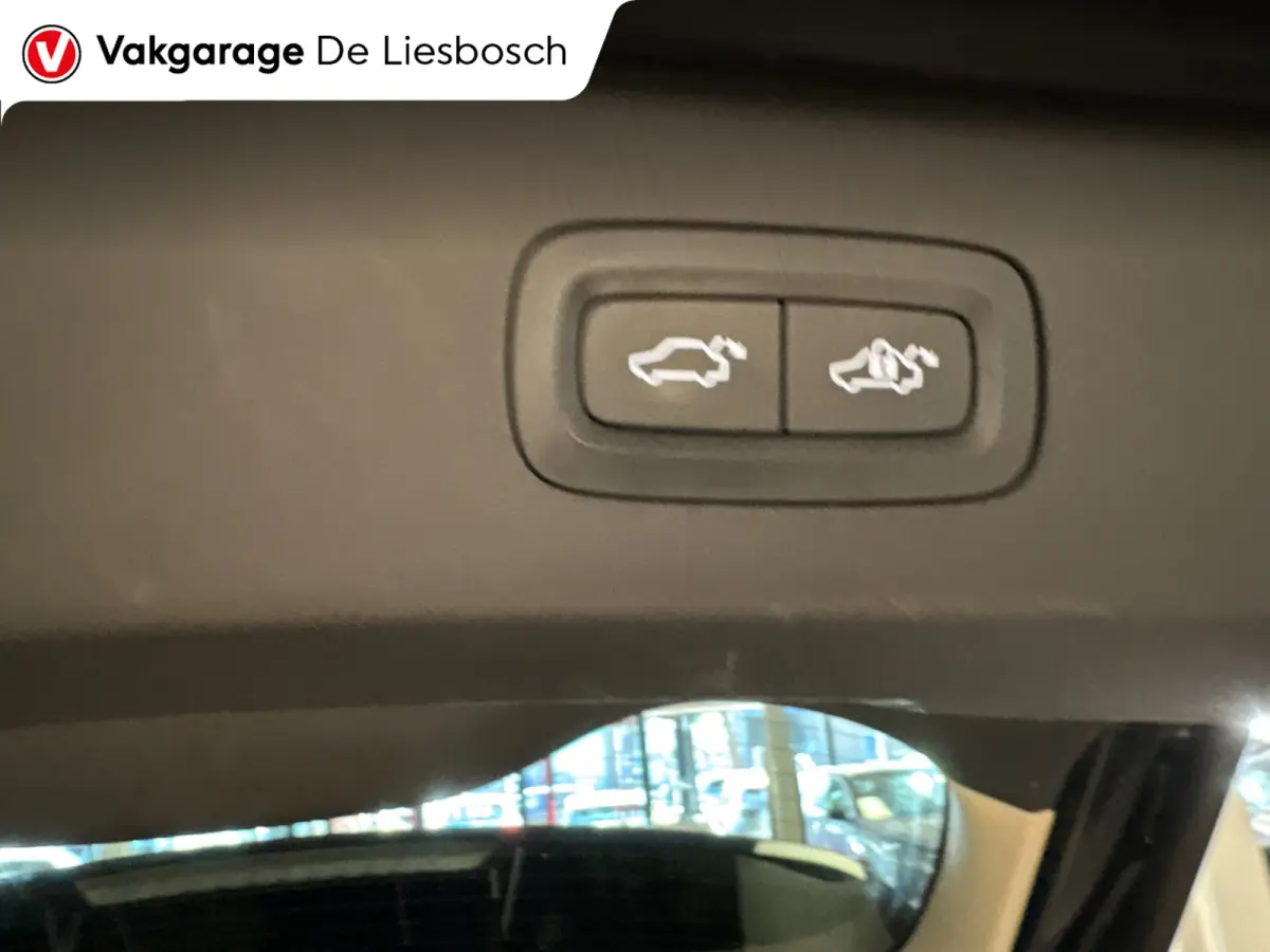 1.5 / Pano / Navigatie / Camera / Infinity / memory / Elek. klep / Apple carplay