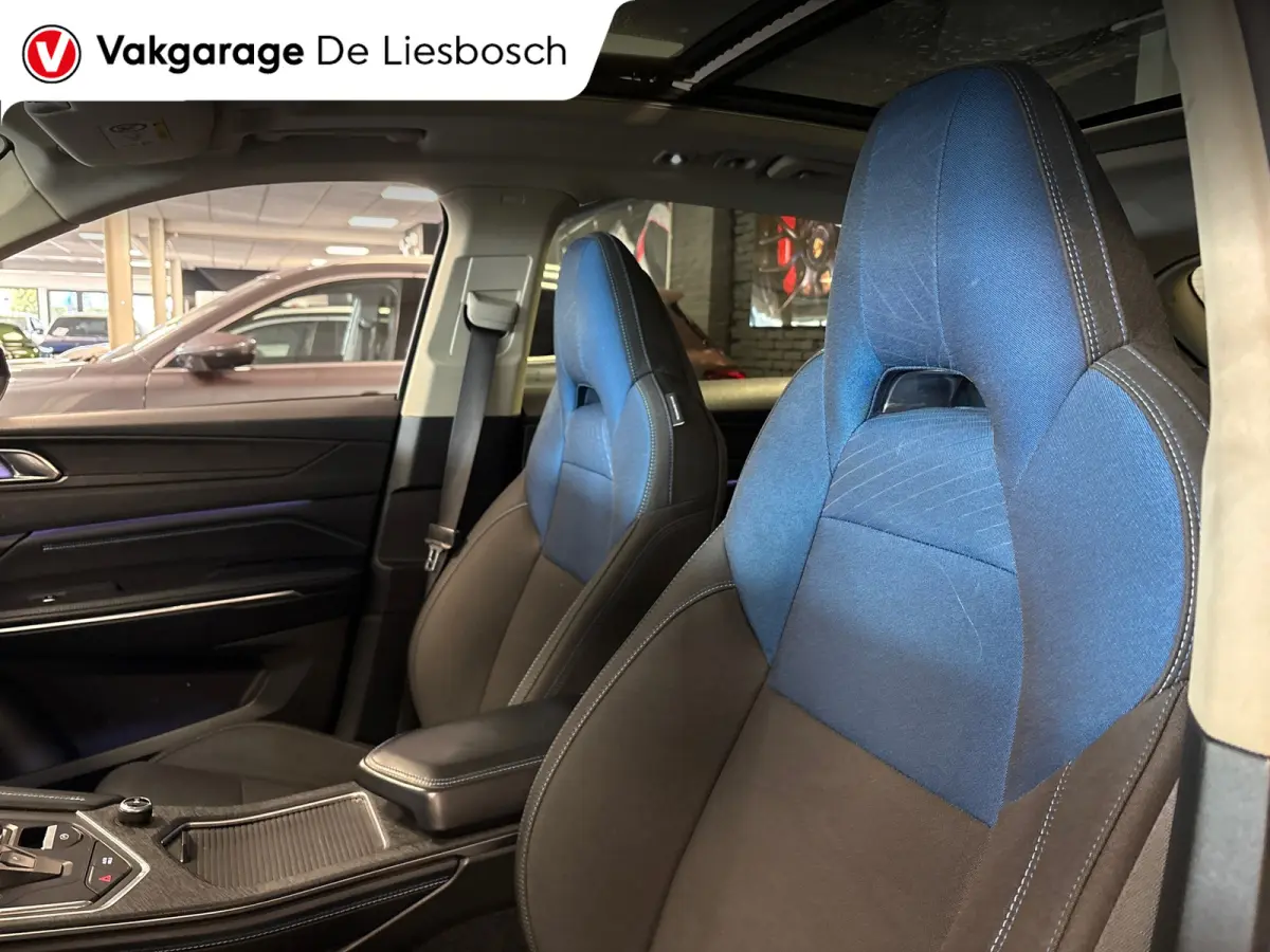 1.5 / Pano / Navigatie / Camera / Infinity / memory / Elek. klep / Apple carplay