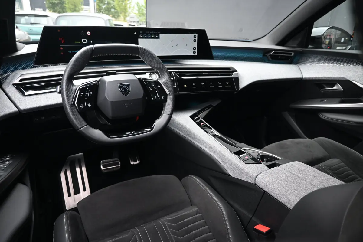 GT Avantage 73 kWh 7p Tot 8 Jaar Garantie! 98%SOH! | Elektr. Massagestoelen | Adaptive Cruise | Dodehoek-Detectie | Stuur/Stoelverwarming | 360 Camera |