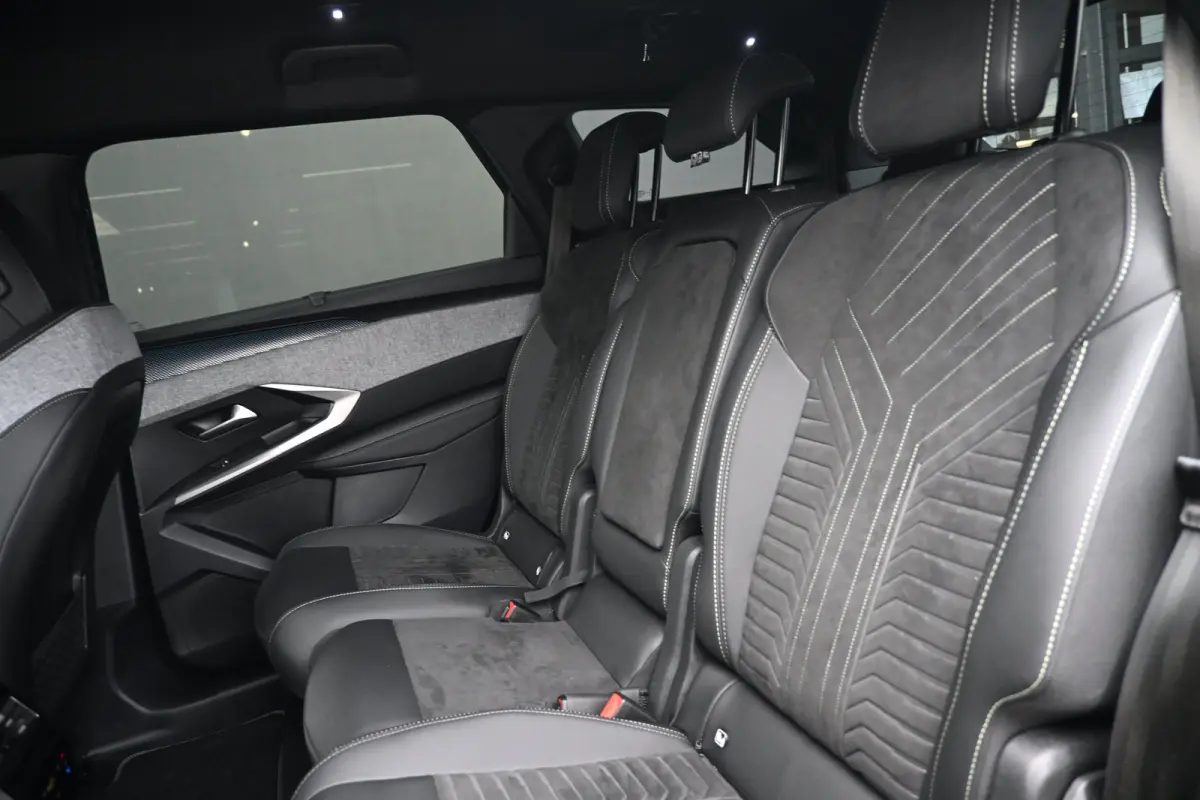 GT Avantage 73 kWh 7p Tot 8 Jaar Garantie! 98%SOH! | Elektr. Massagestoelen | Adaptive Cruise | Dodehoek-Detectie | Stuur/Stoelverwarming | 360 Camera |