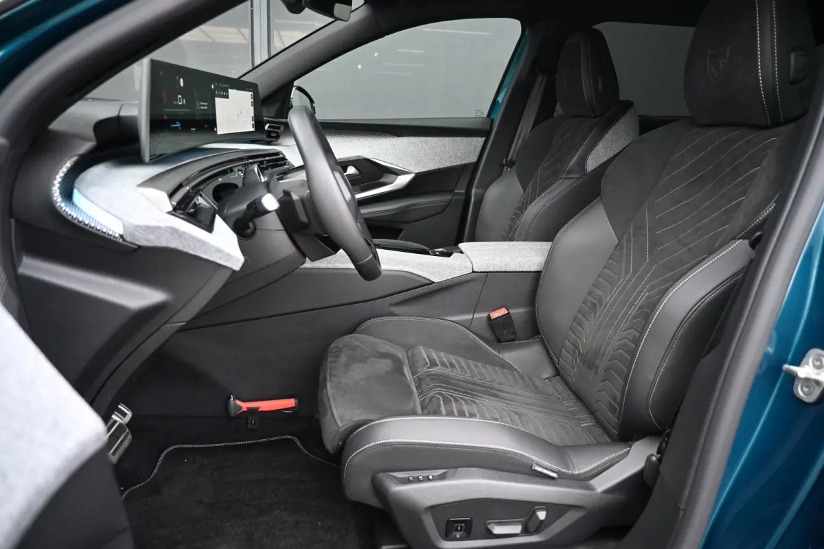 GT Avantage 73 kWh 7p Tot 8 Jaar Garantie! 98%SOH! | Elektr. Massagestoelen | Adaptive Cruise | Dodehoek-Detectie | Stuur/Stoelverwarming | 360 Camera |