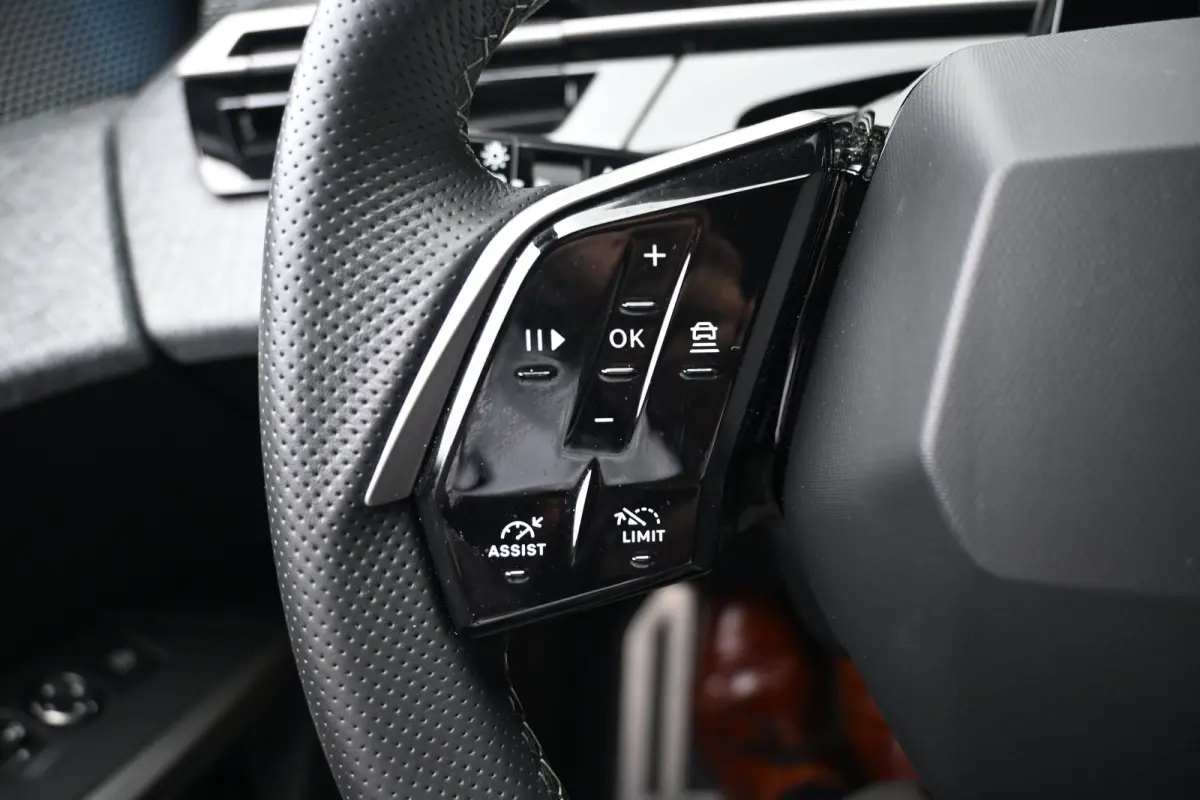 GT Avantage 73 kWh 7p Tot 8 Jaar Garantie! 98%SOH! | Elektr. Massagestoelen | Adaptive Cruise | Dodehoek-Detectie | Stuur/Stoelverwarming | 360 Camera |