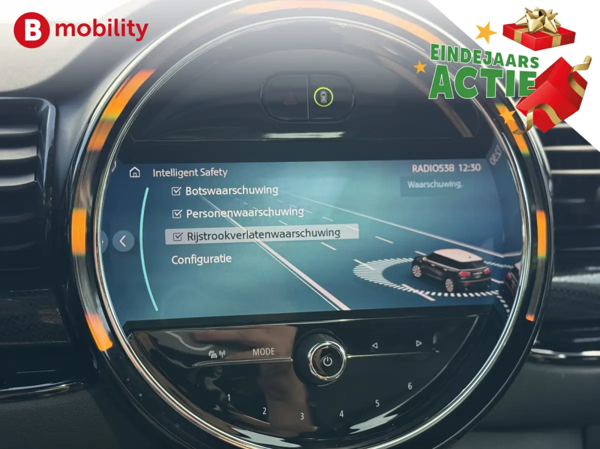 2.0 Cooper S JCW Trim Final Edition 179Pk Automaat | Panoramadak | Head-Up Display | Achteruitrijcamera | Harman/Kardon Sound System | DAB