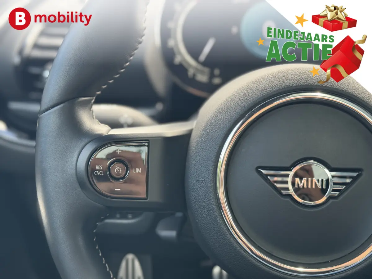 2.0 Cooper S JCW Trim Final Edition 179Pk Automaat | Panoramadak | Head-Up Display | Achteruitrijcamera | Harman/Kardon Sound System | DAB