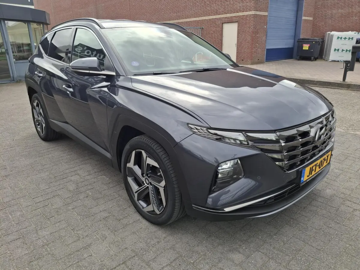 1.6 T-GDI HEV Premium leder camera navi carplay