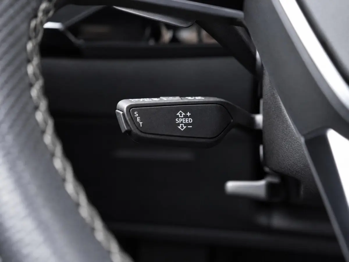 55 quattro Advanced S Line 95 kWh |Pano |Head-Up |Stoelverw. |B&O |Memory