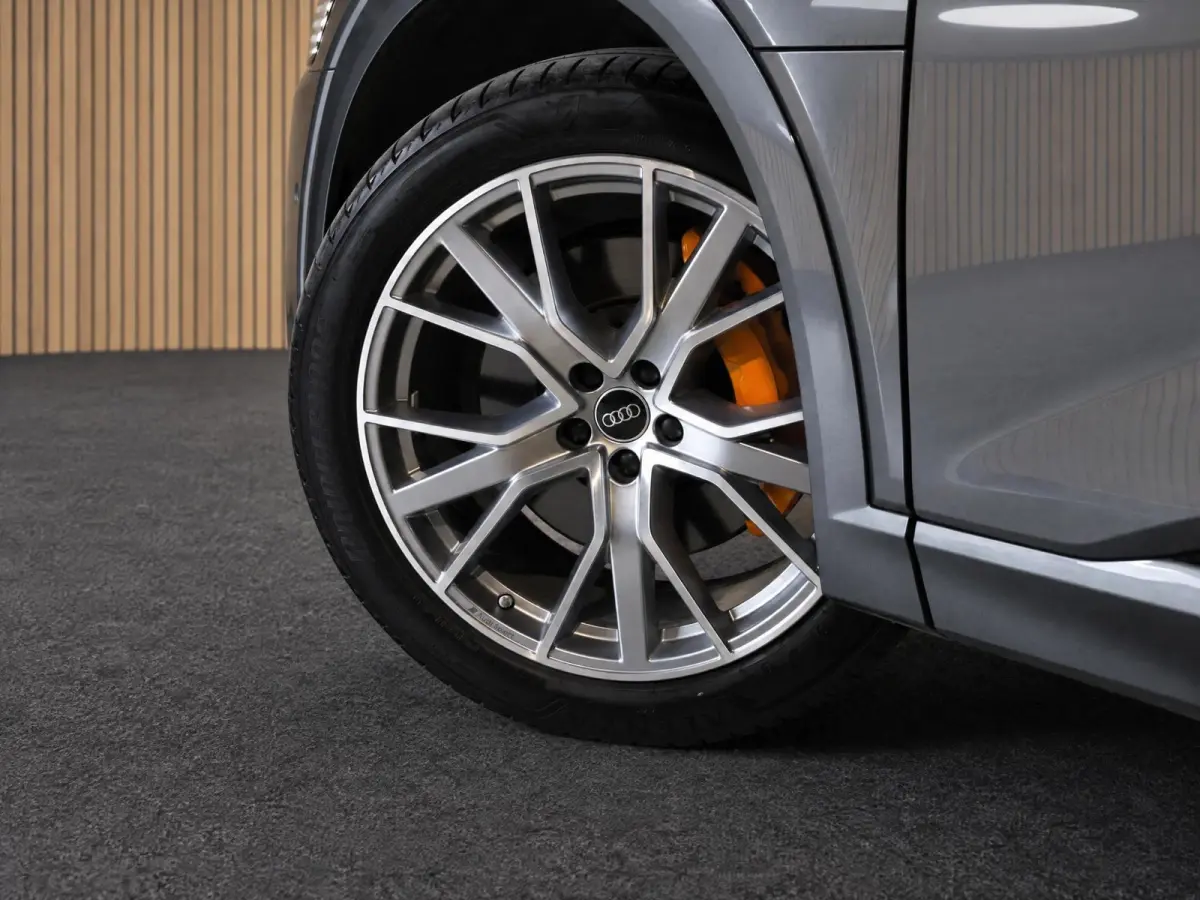 55 quattro Advanced S Line 95 kWh |Pano |Head-Up |Stoelverw. |B&O |Memory