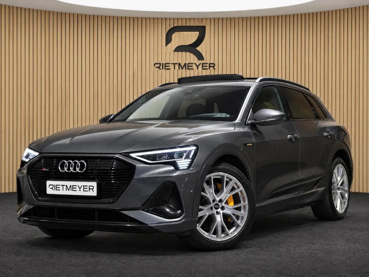 55 quattro Advanced S Line 95 kWh |Pano |Head-Up |Stoelverw. |B&O |Memory