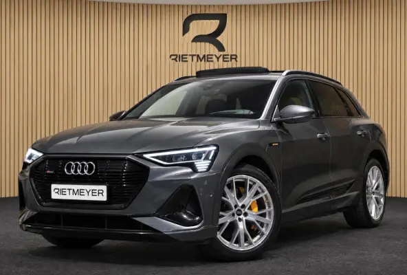 55 quattro Advanced S Line 95 kWh |Pano |Head-Up |Stoelverw. |B&O |Memory